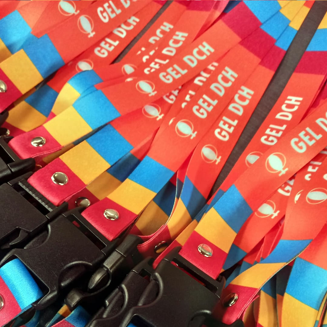 Lanyard 25mm Hebilla desprendible + Argolla + porta celular + multi vueltas